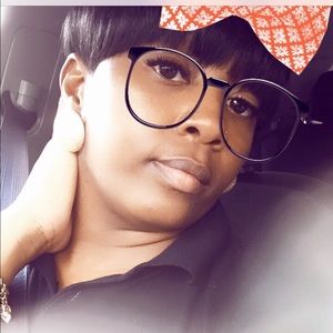 Meet your Posher, Nakeya